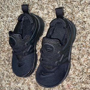 Nike sneakers toddler girls 9